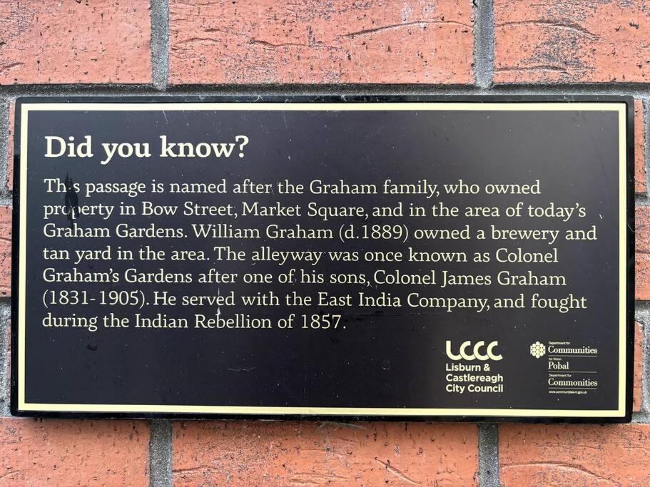 The Colonel Villa Lisburn Bagian luar foto